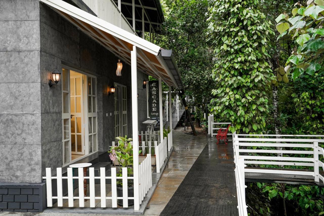 Iron Bridge Cove Villa Meppadi Exterior photo