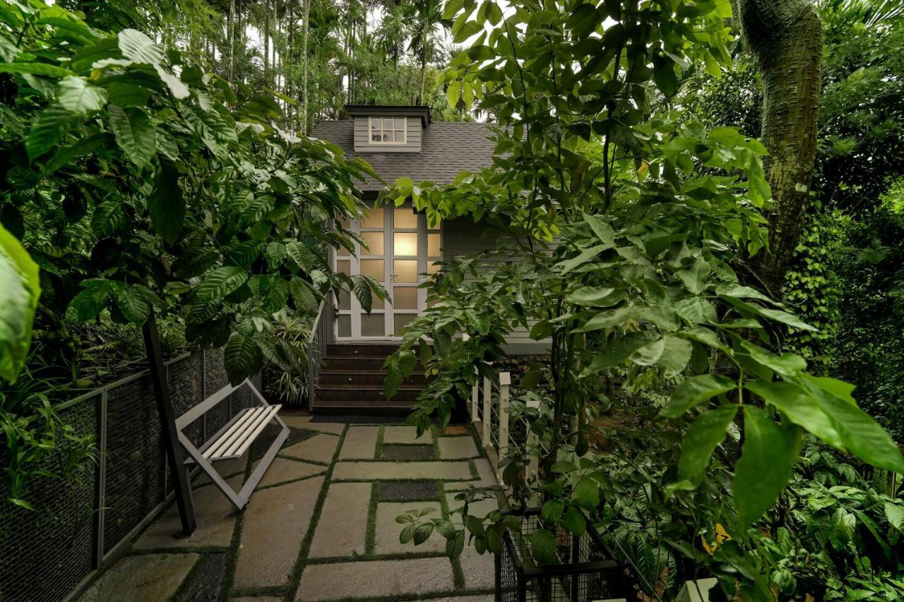 Iron Bridge Cove Villa Meppadi Exterior photo